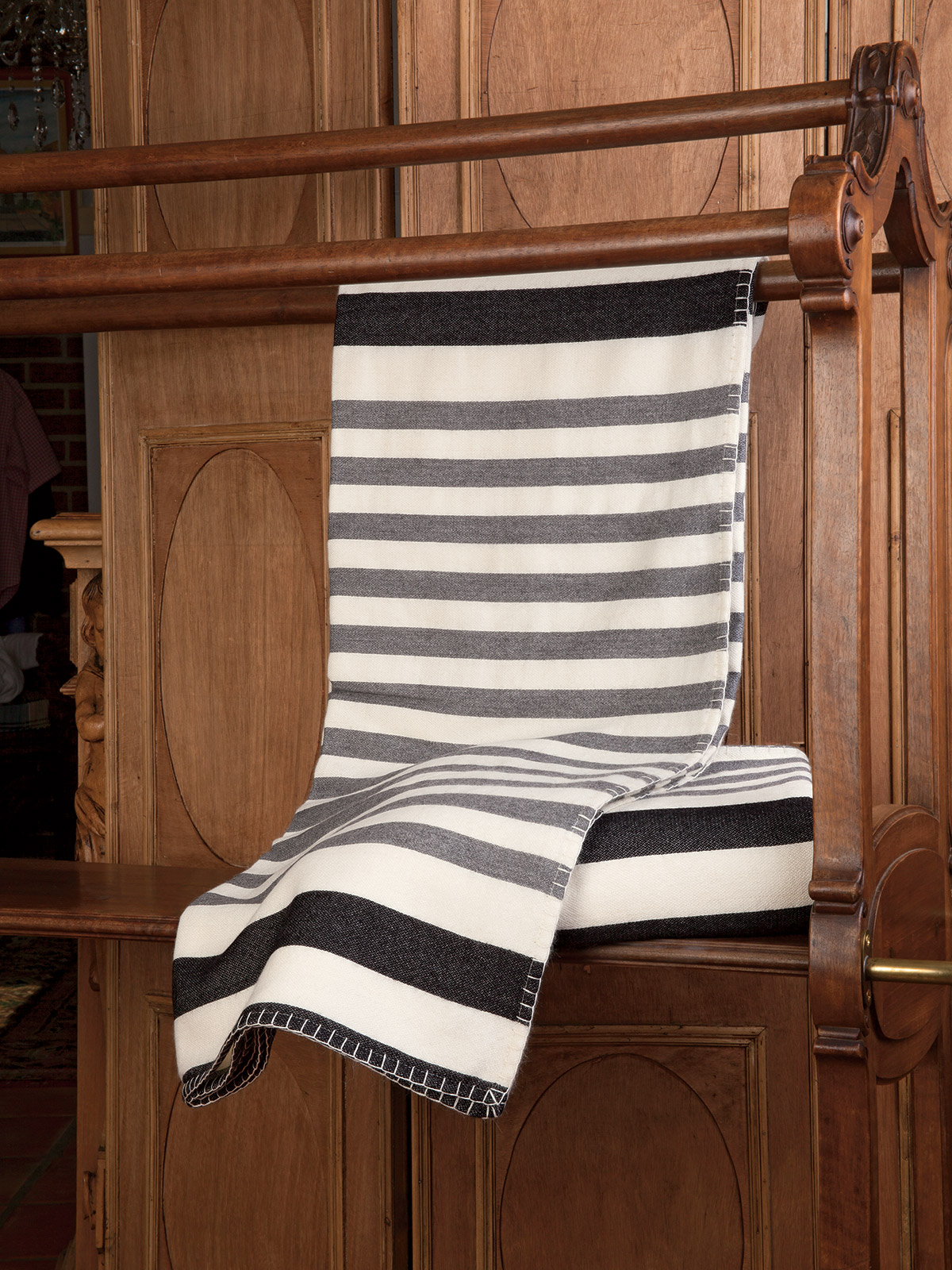 image of Windermere throws and blankets