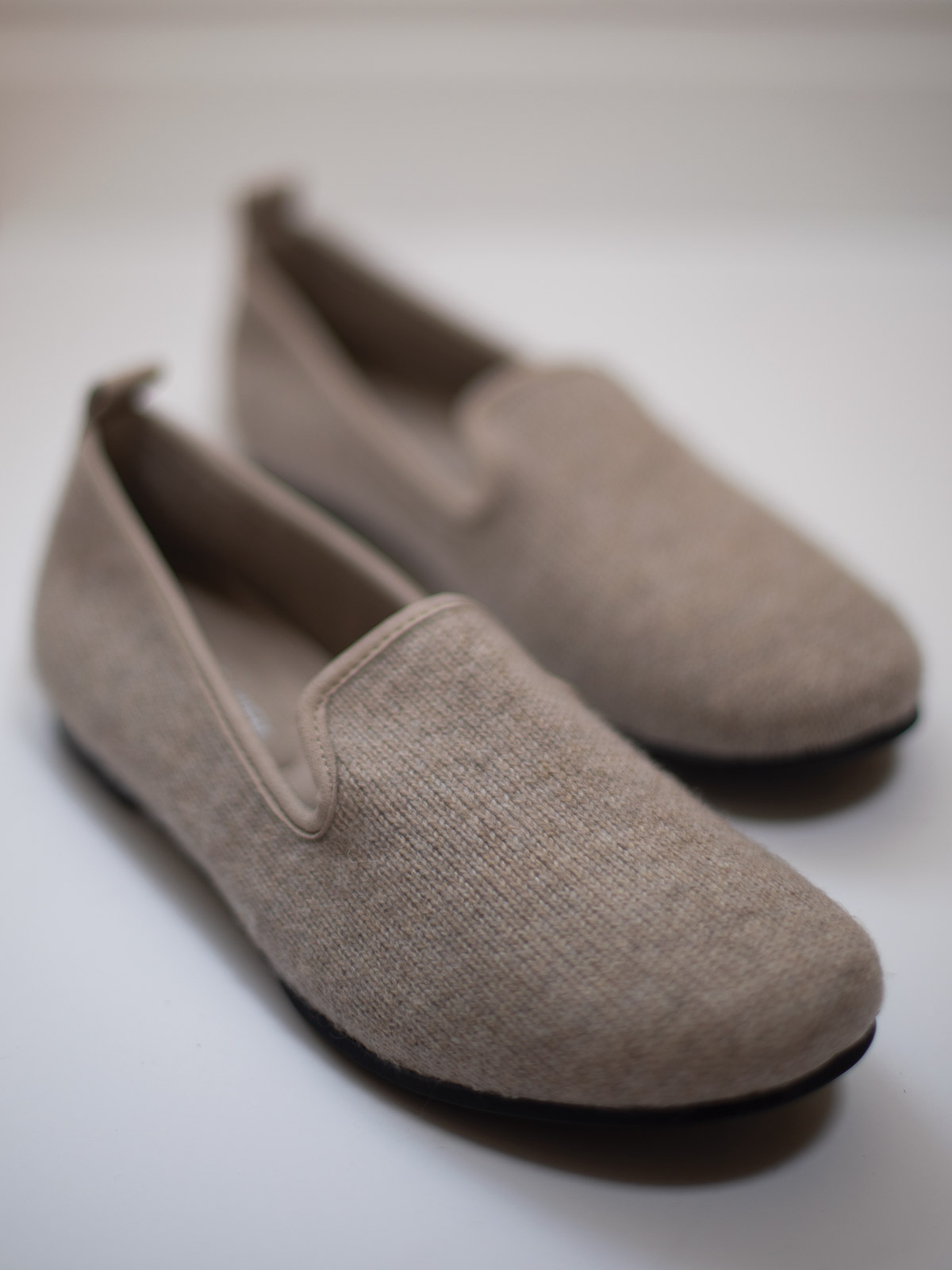 image of cashmere slippers