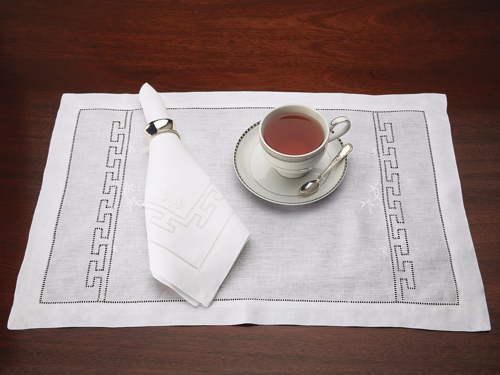 Image of Corinthian placemats styled for everyday dining with timeless elegance and fine detailing