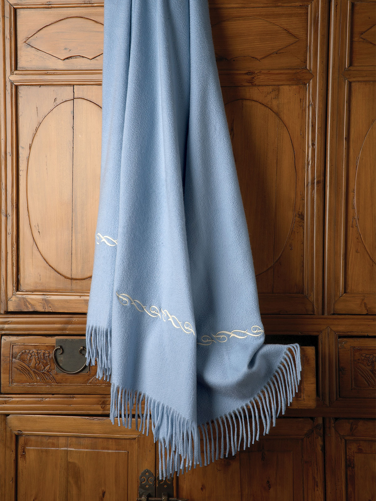 Reverie Cashmere Throw Cashmere Throws Luxury Throws Luxury