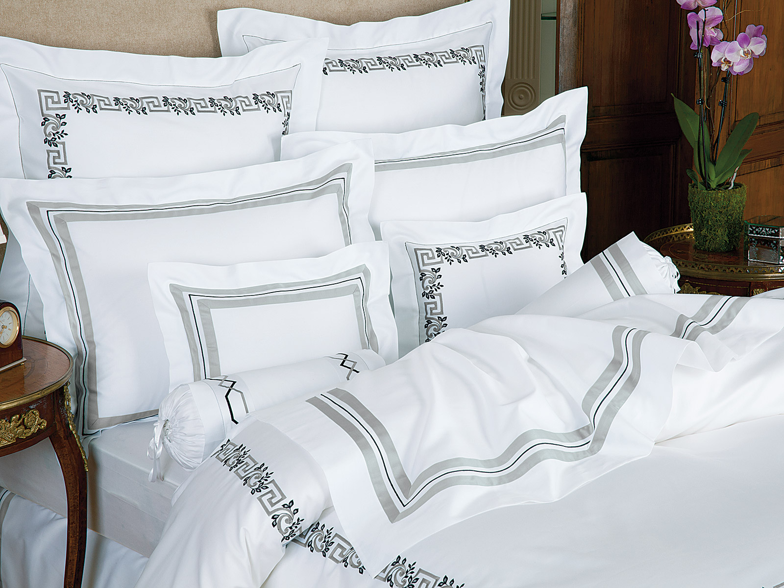 Olympus Luxury Bedding Italian Bed Linens Schweitzer Linen