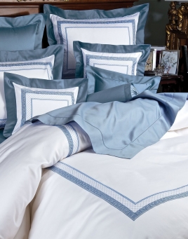 Acropolis Bedding